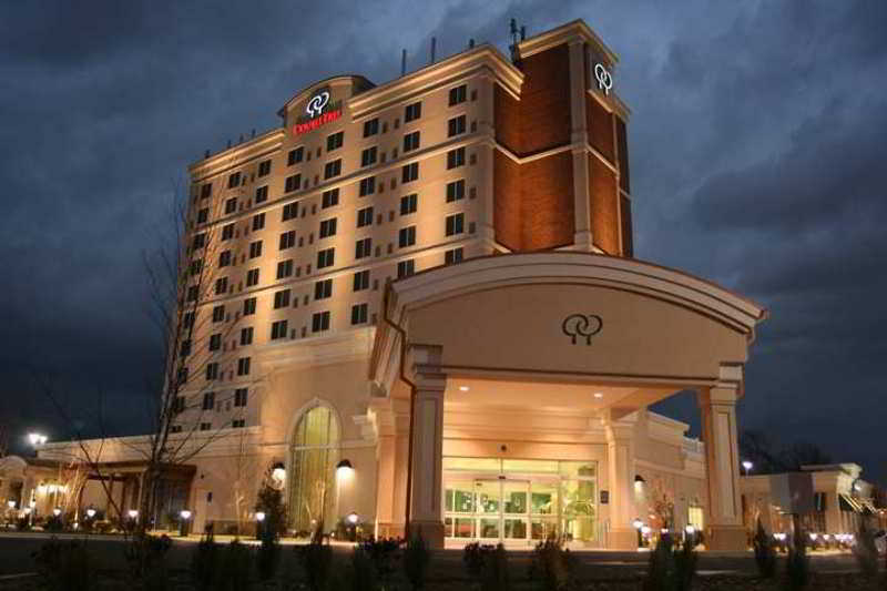 Doubletree By Hilton Greensboro Εξωτερικό φωτογραφία
