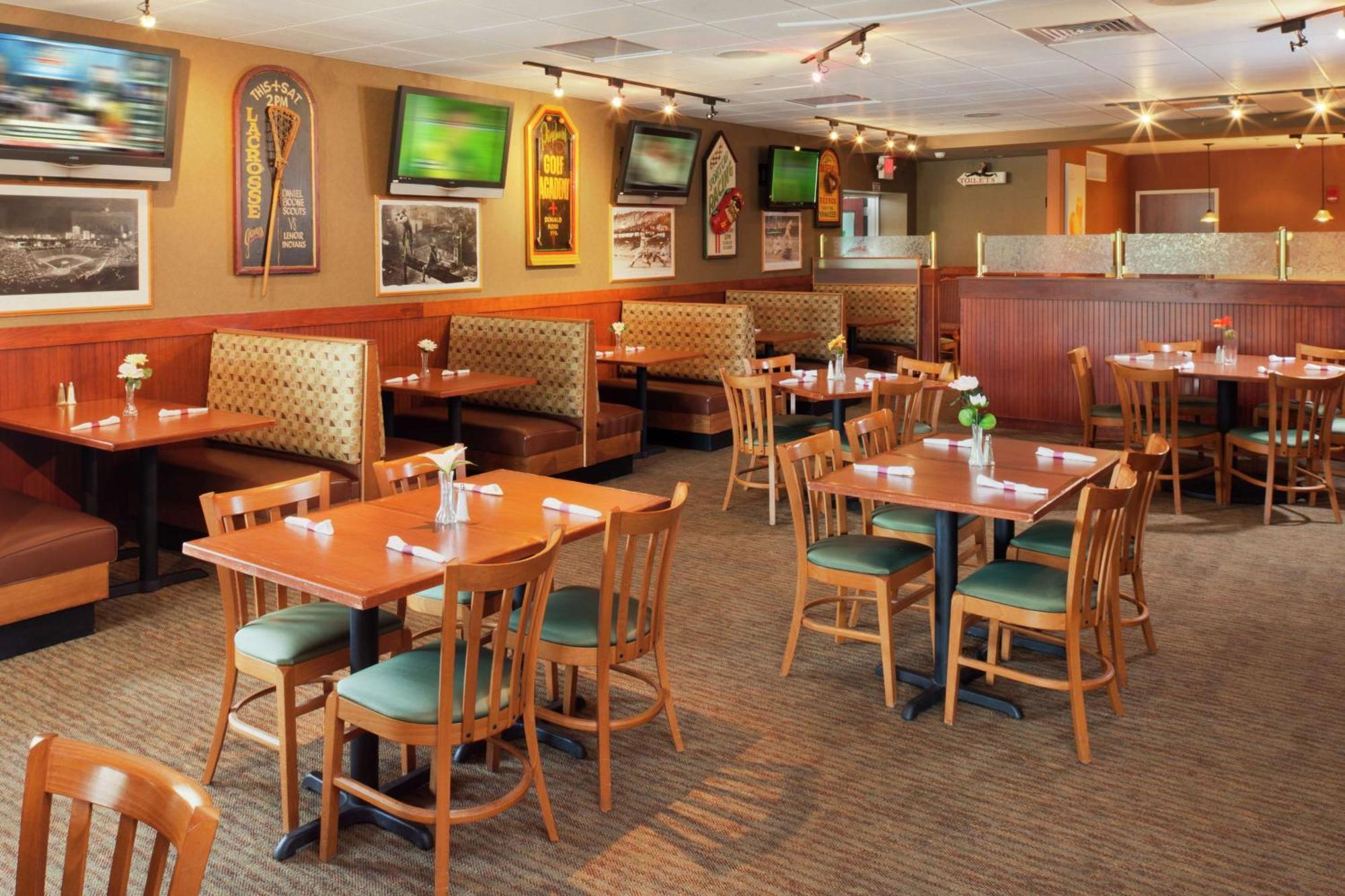 Doubletree By Hilton Greensboro Εξωτερικό φωτογραφία